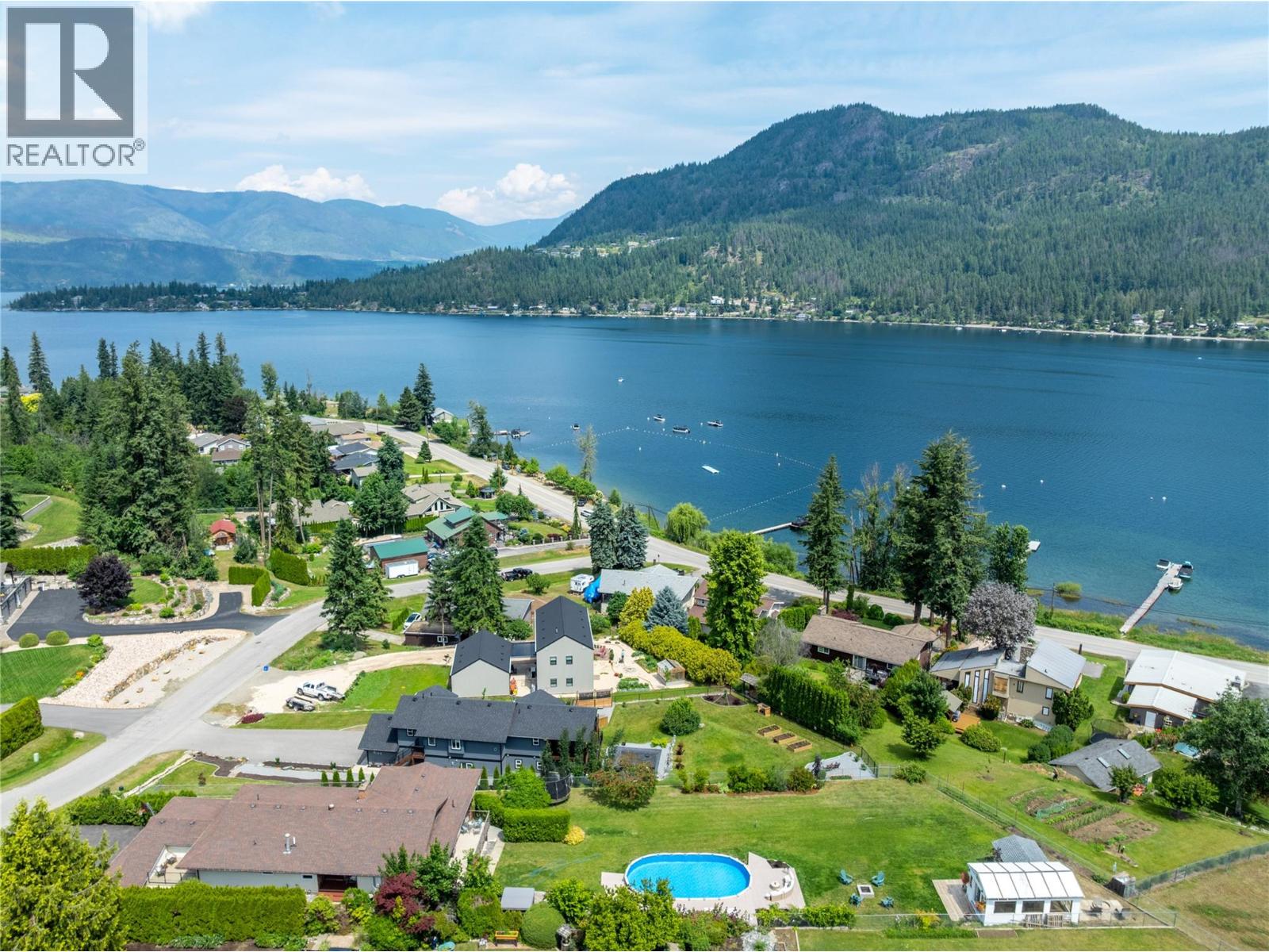 2484 Sunrise Boulevard, Blind Bay