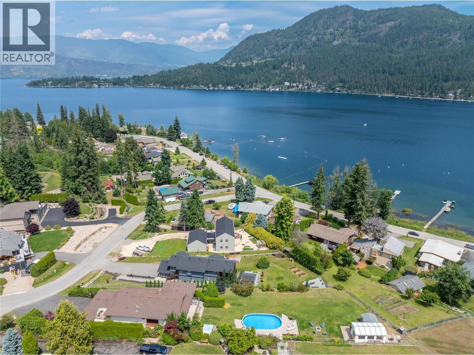 2484 Sunrise Boulevard, Blind Bay