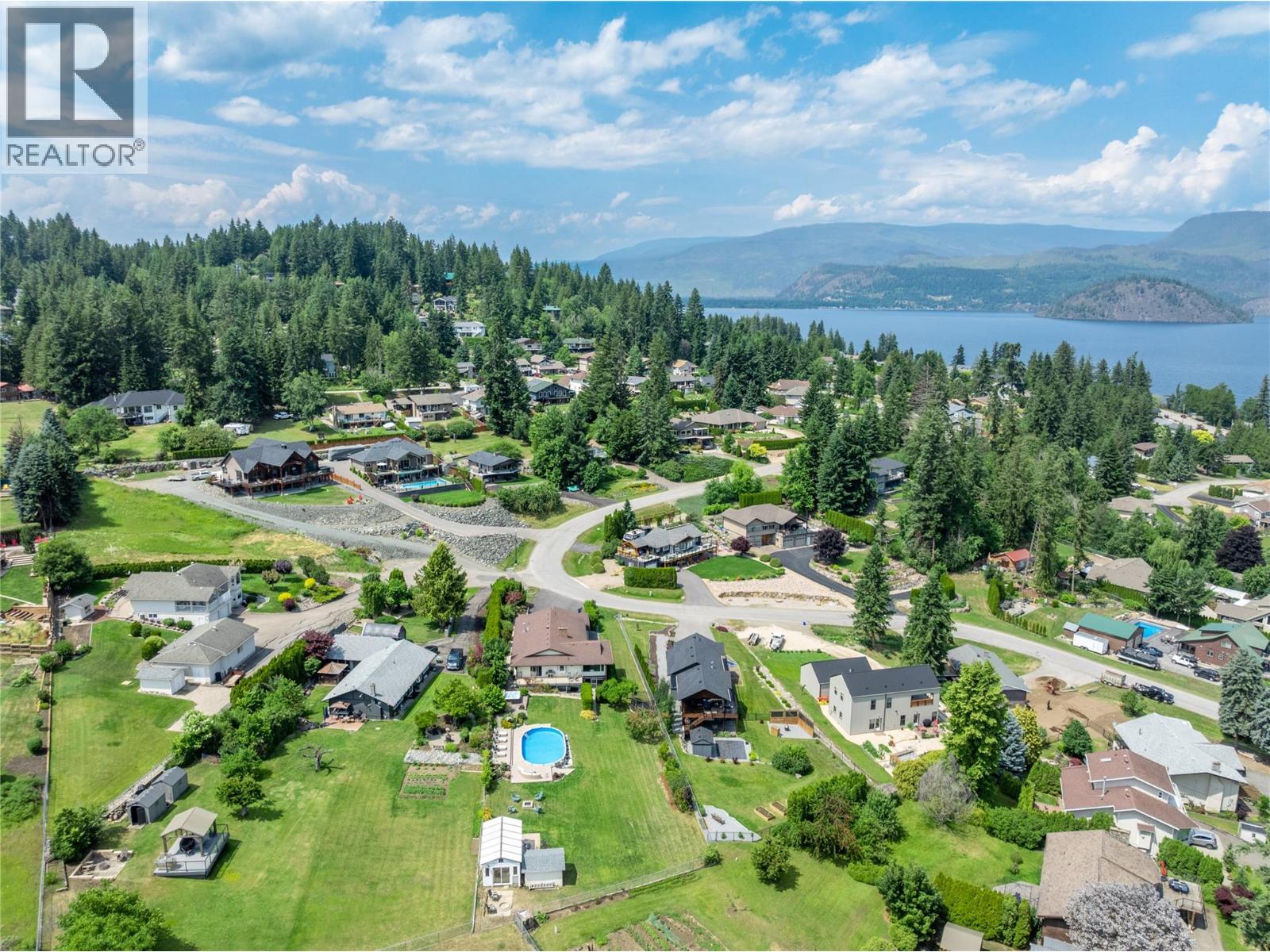 2484 Sunrise Boulevard, Blind Bay