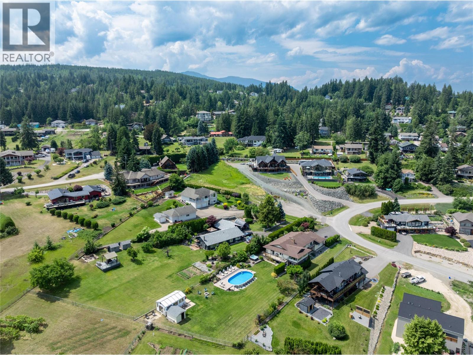 2484 Sunrise Boulevard, Blind Bay