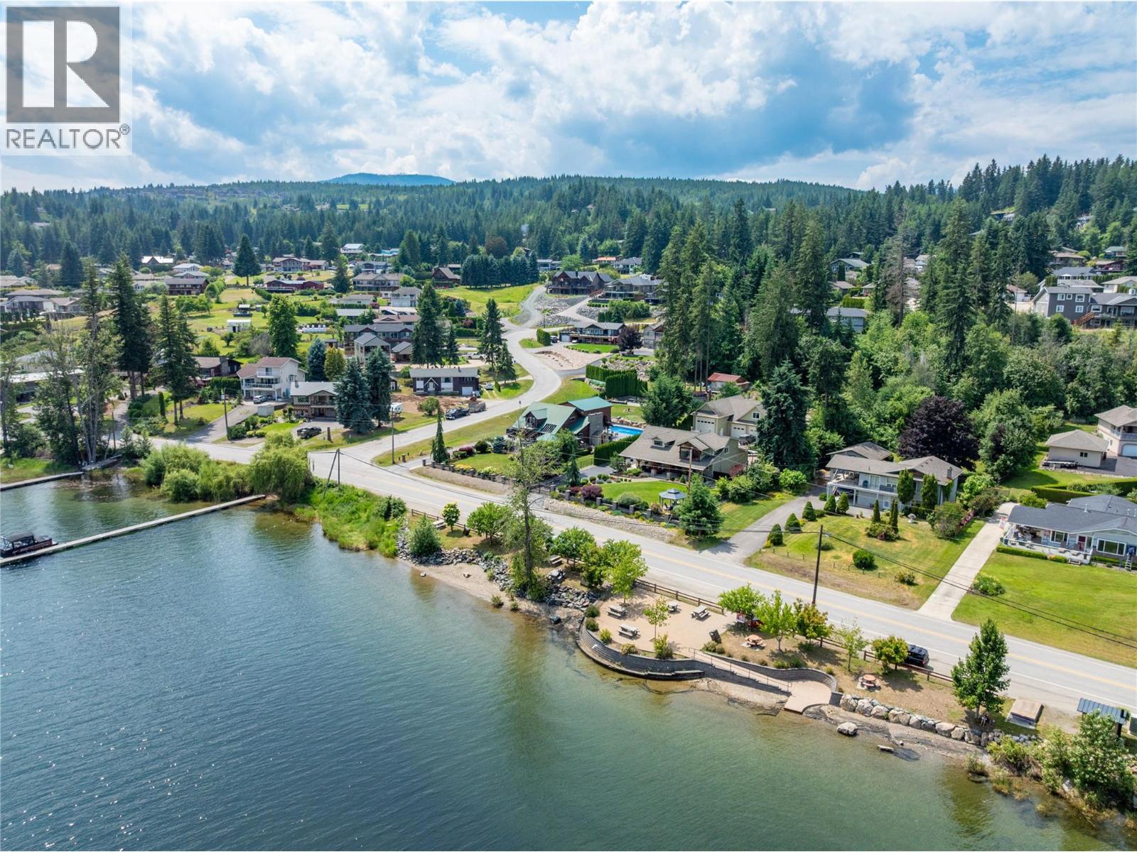 2484 Sunrise Boulevard, Blind Bay