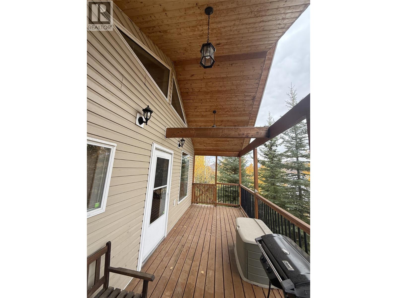 6750 Moberly Lake Road S, Moberly Lake