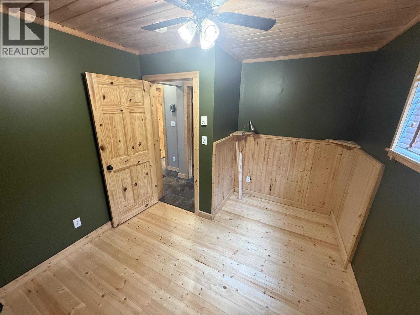 6750 Moberly Lake Road S, Moberly Lake