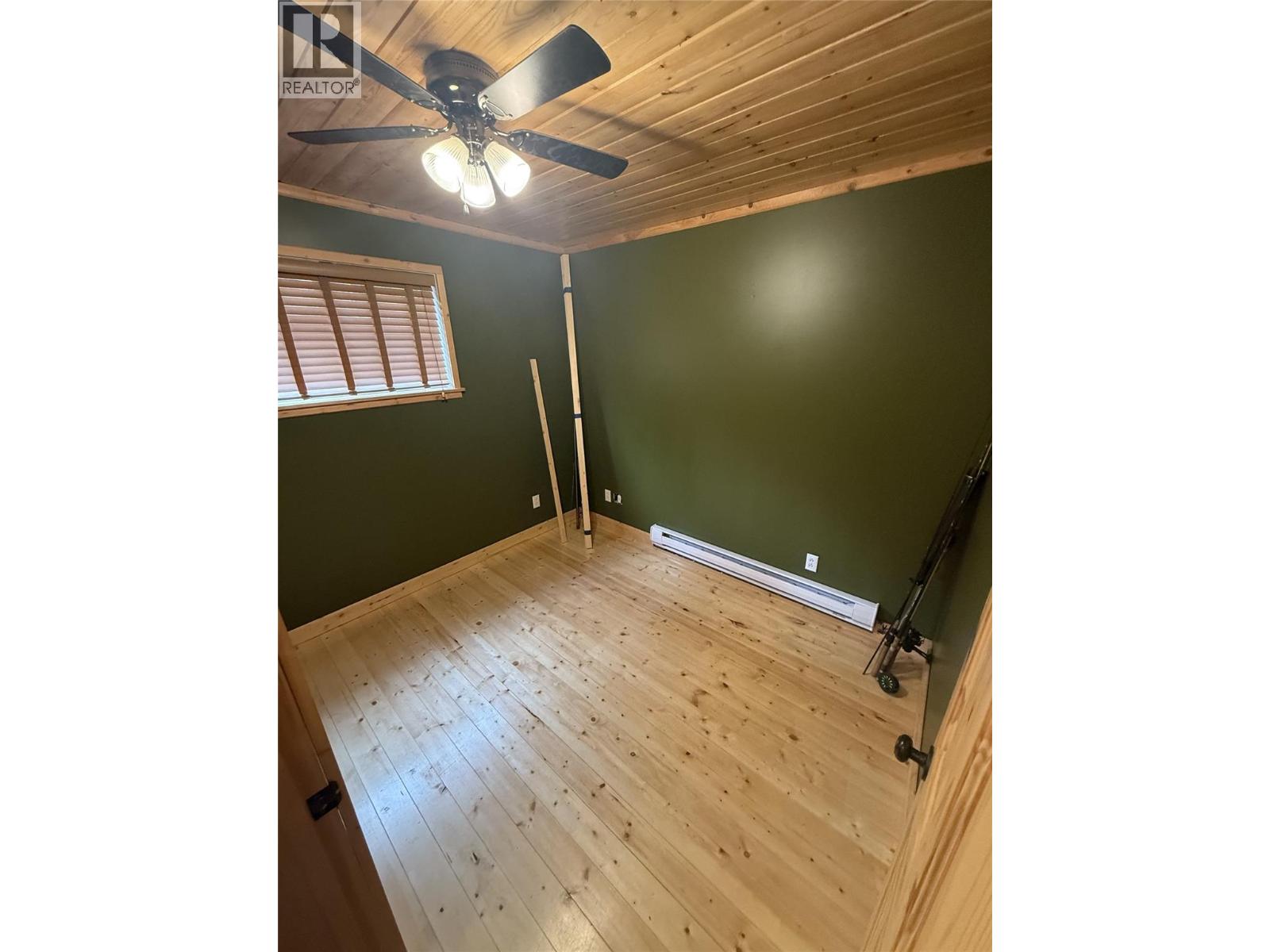 6750 Moberly Lake Road S, Moberly Lake