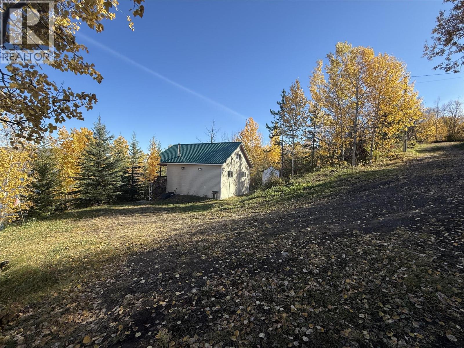 6750 Moberly Lake Road S, Moberly Lake