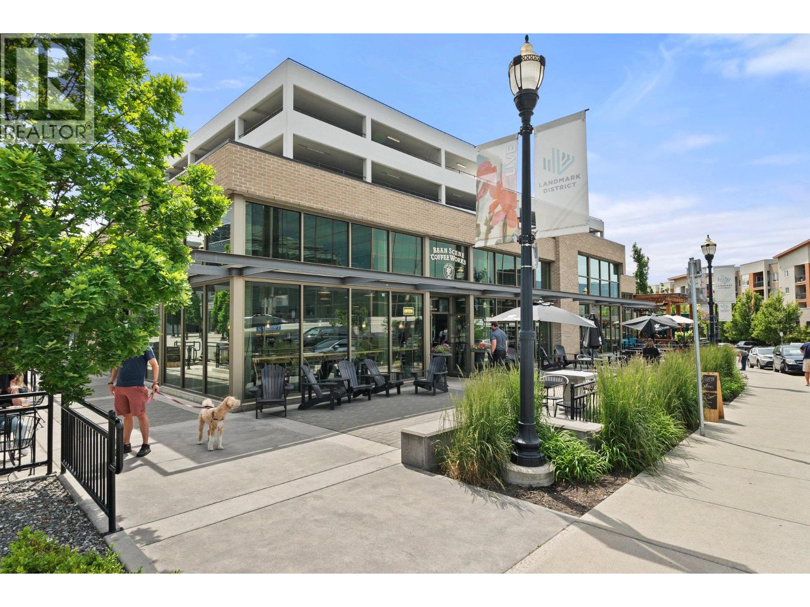 100 1615 Dickson Avenue, Kelowna