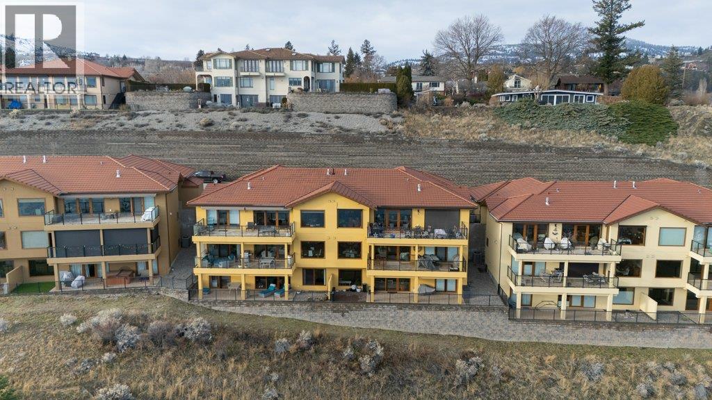207 14419 Downton Avenue, Summerland