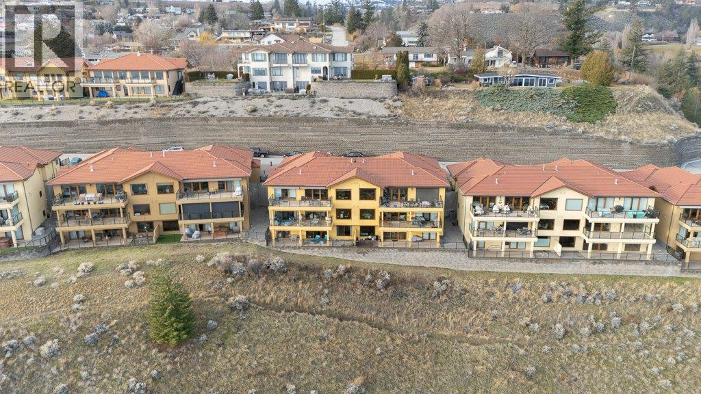 207 14419 Downton Avenue, Summerland