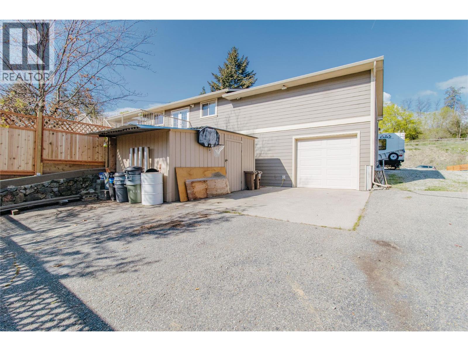  11885 Middleton Road, Lake Country