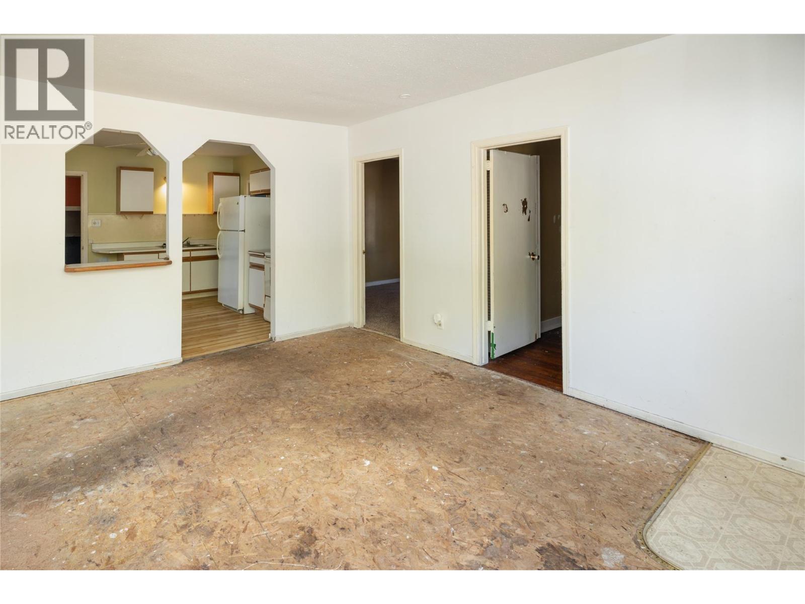  1923 Lindahl Street, Kelowna
