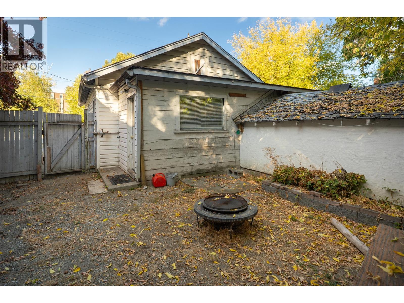  1923 Lindahl Street, Kelowna