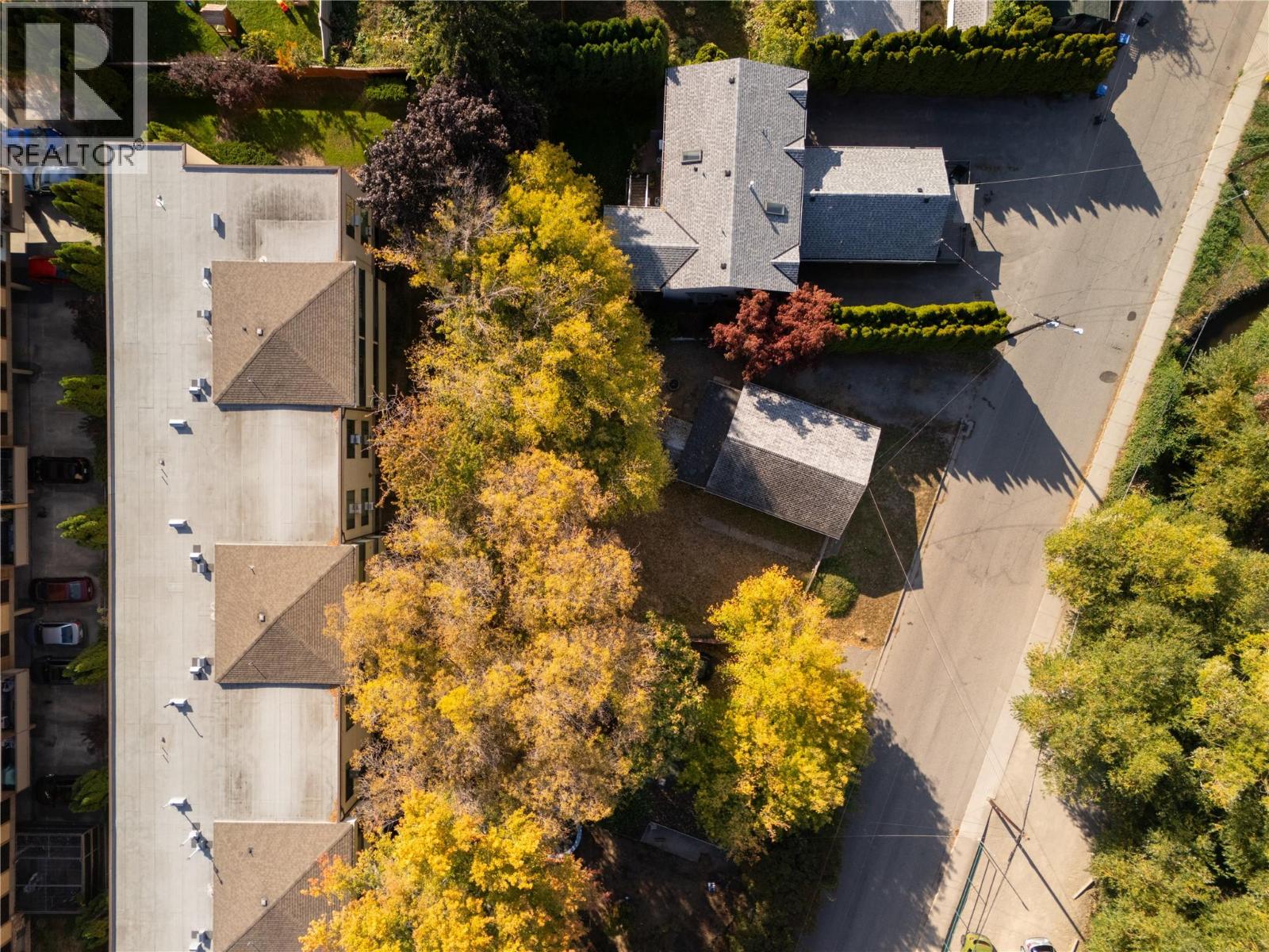  1923 Lindahl Street, Kelowna