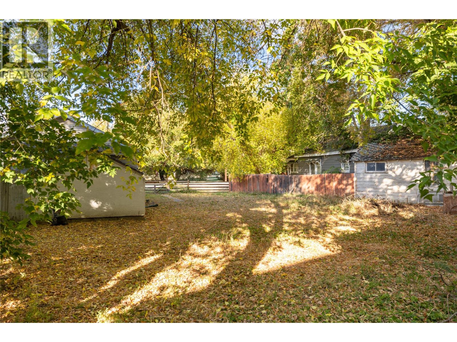  1923 Lindahl Street, Kelowna