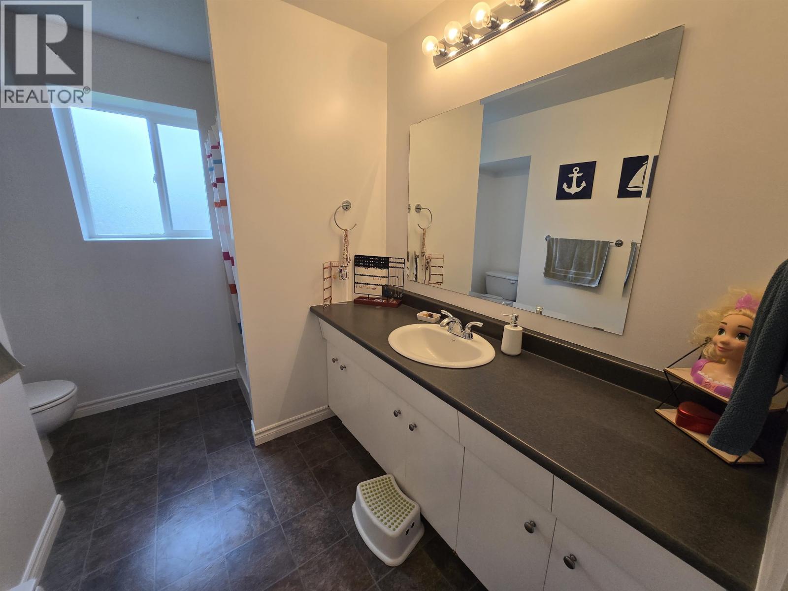 1361 OAK AVENUE, Quesnel