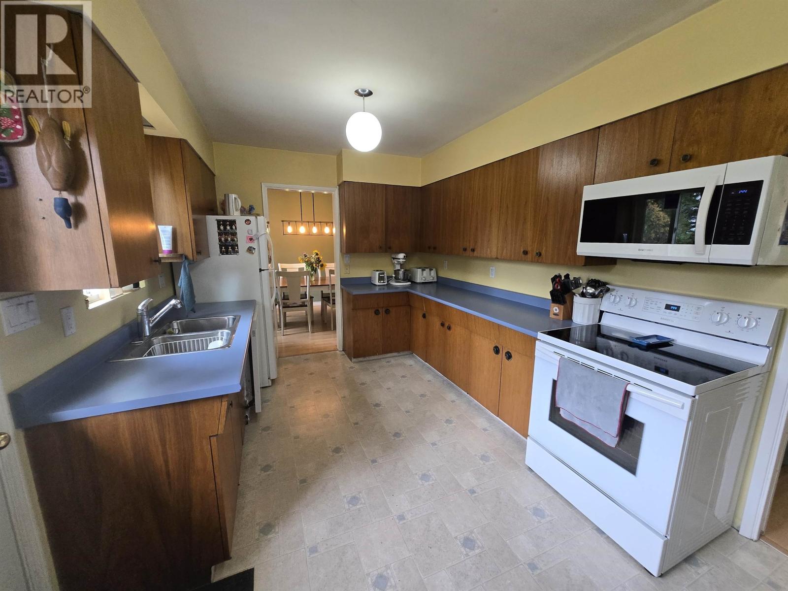 1361 OAK AVENUE, Quesnel