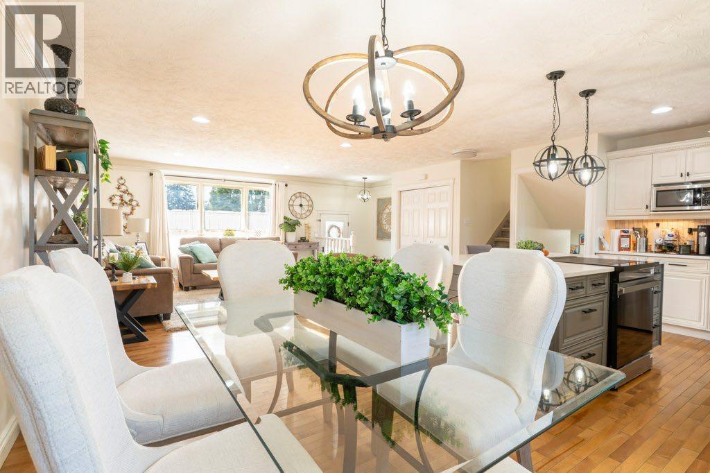 Single Family House 5 Level for Sale in   Street SE Connaught Medicine Hat 