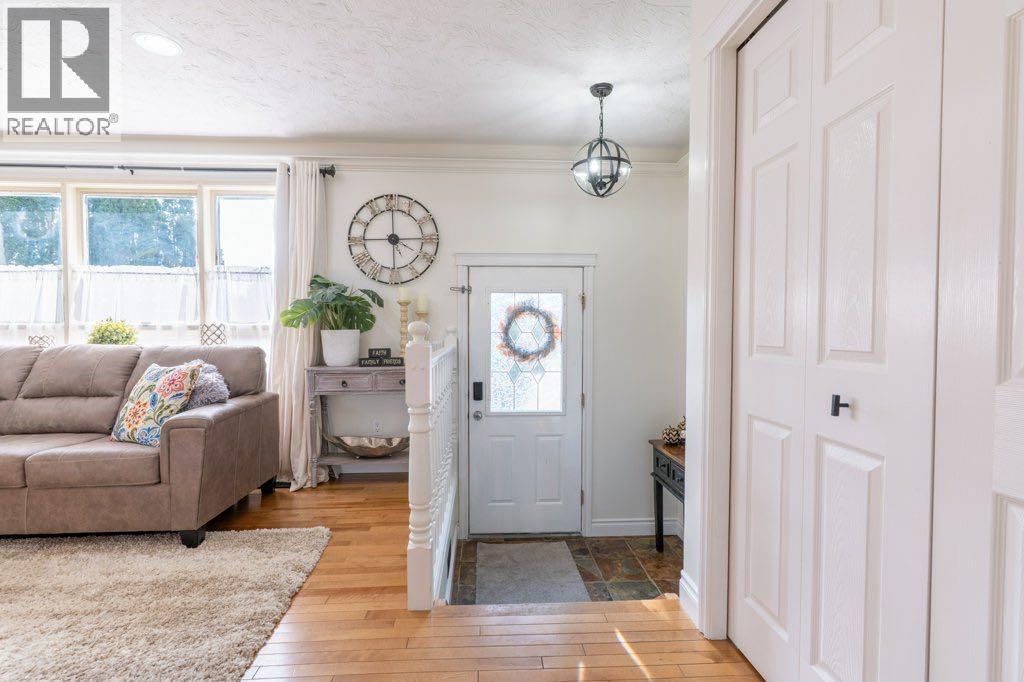 Single Family House 5 Level for Sale in   Street SE Connaught Medicine Hat 