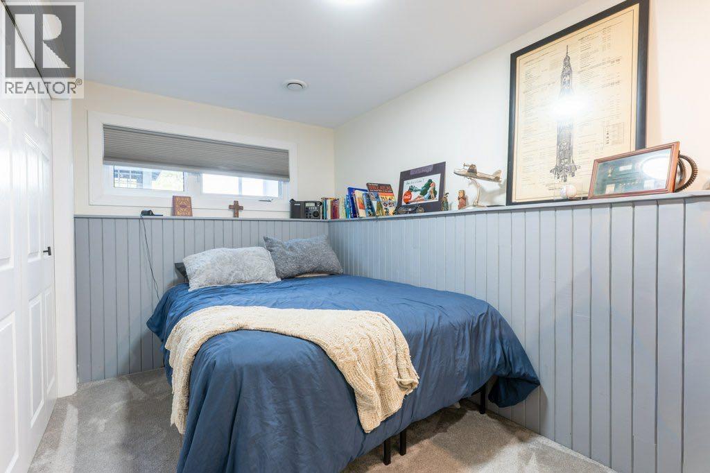 Single Family House 5 Level for Sale in   Street SE Connaught Medicine Hat 