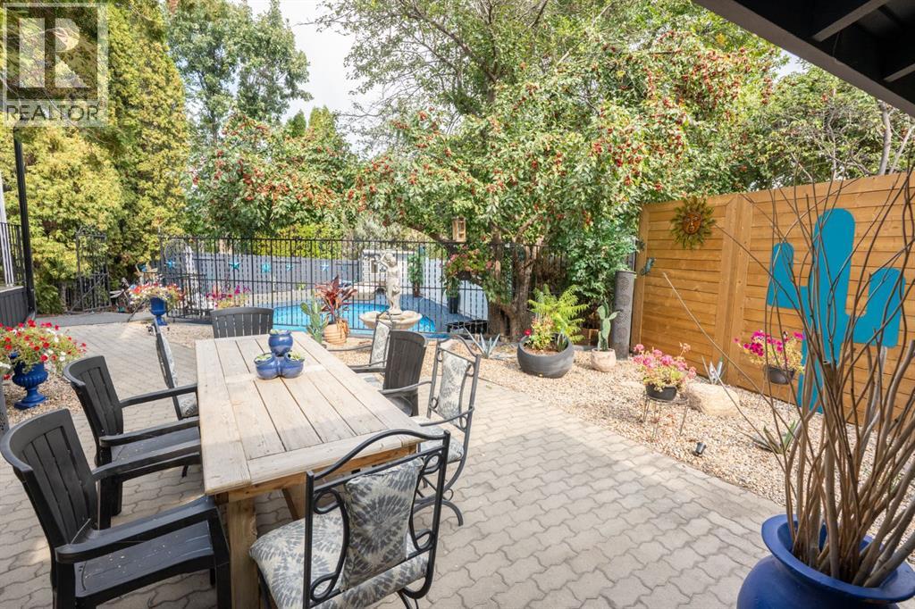 Single Family House 5 Level for Sale in   Street SE Connaught Medicine Hat 