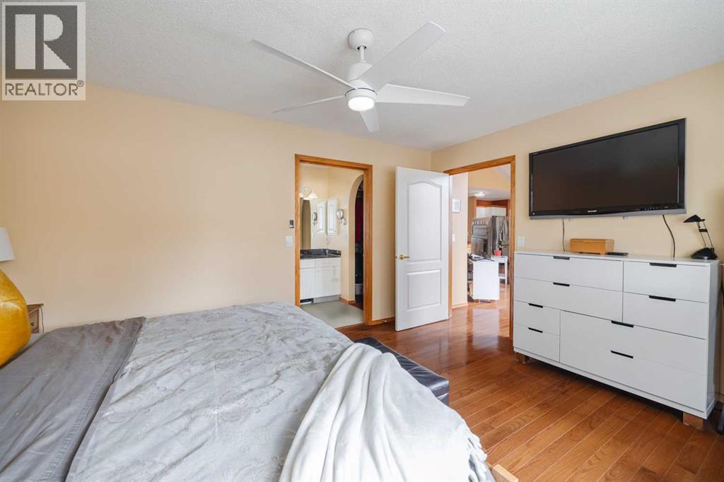 Single Family House Bungalow for Sale in  McKenzie Lake Gardens SE McKenzie Lake Calgary 