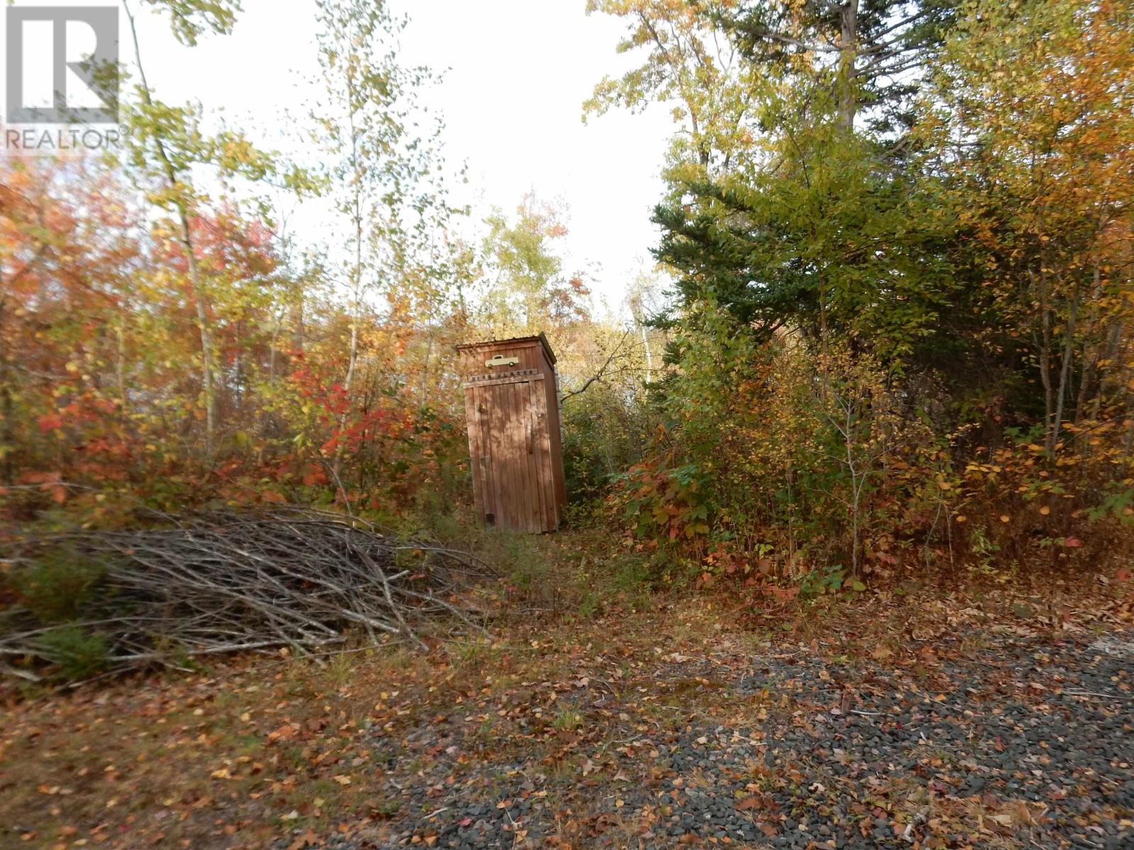 Property 13 of 32 of Highway 6