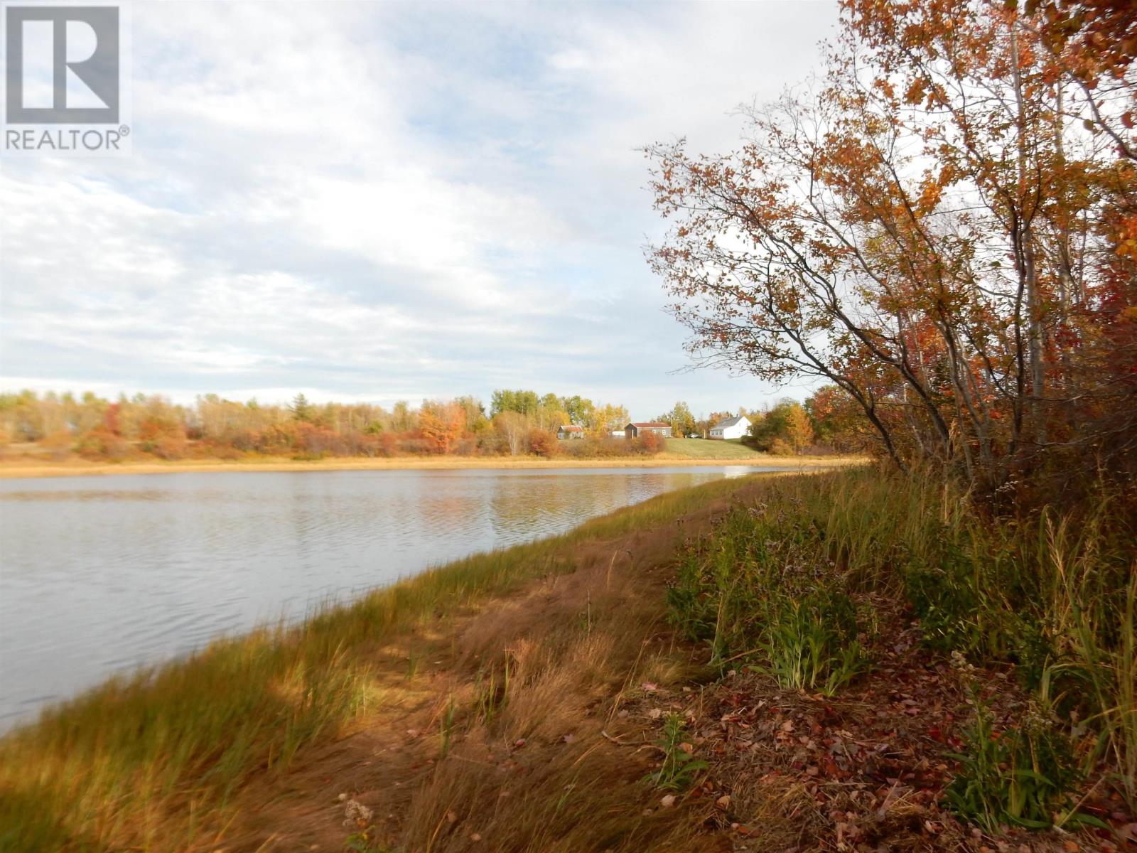 Property 18 of 32 of Highway 6