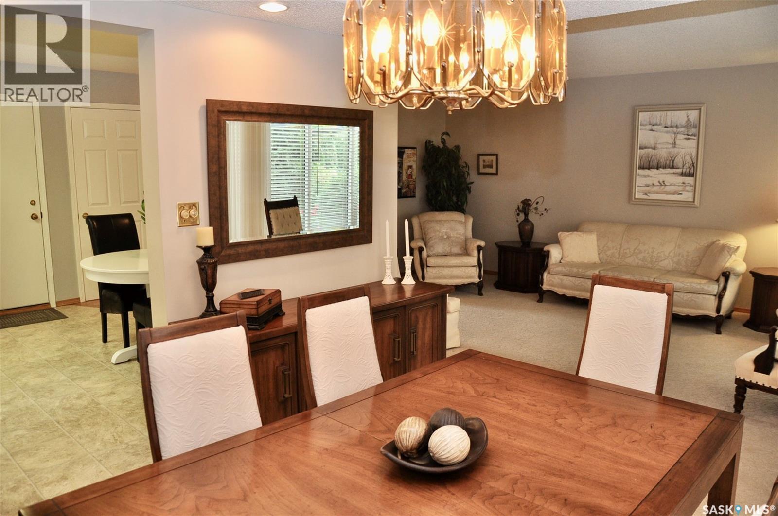 Single Family House 2 Level for Sale in   Heritage CRESCENT Saskatoon 
