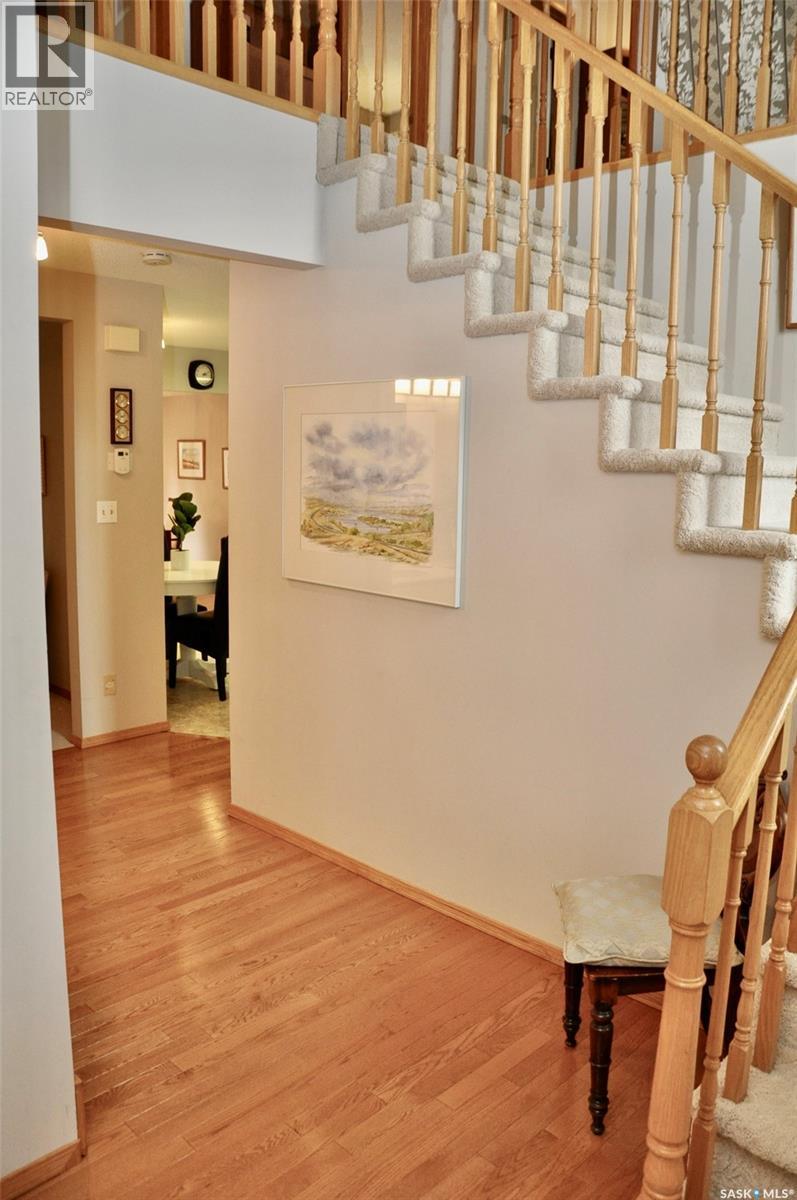 Single Family House 2 Level for Sale in   Heritage CRESCENT Saskatoon 