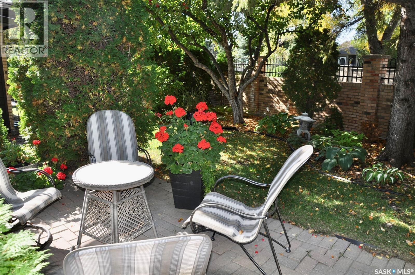 Single Family House 2 Level for Sale in   Heritage CRESCENT Saskatoon 