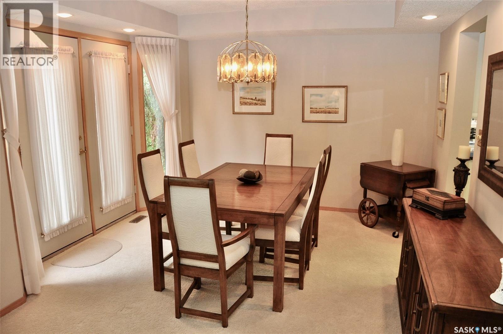 Single Family House 2 Level for Sale in   Heritage CRESCENT Saskatoon 