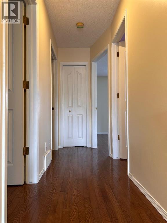 Single Family House for Sale in  Citadel Meadow Bay NW Citadel Calgary 