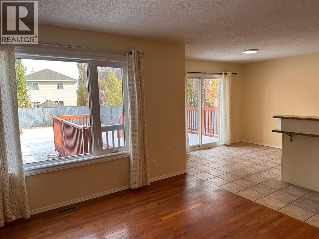 Single Family House for Sale in  Citadel Meadow Bay NW Citadel Calgary 
