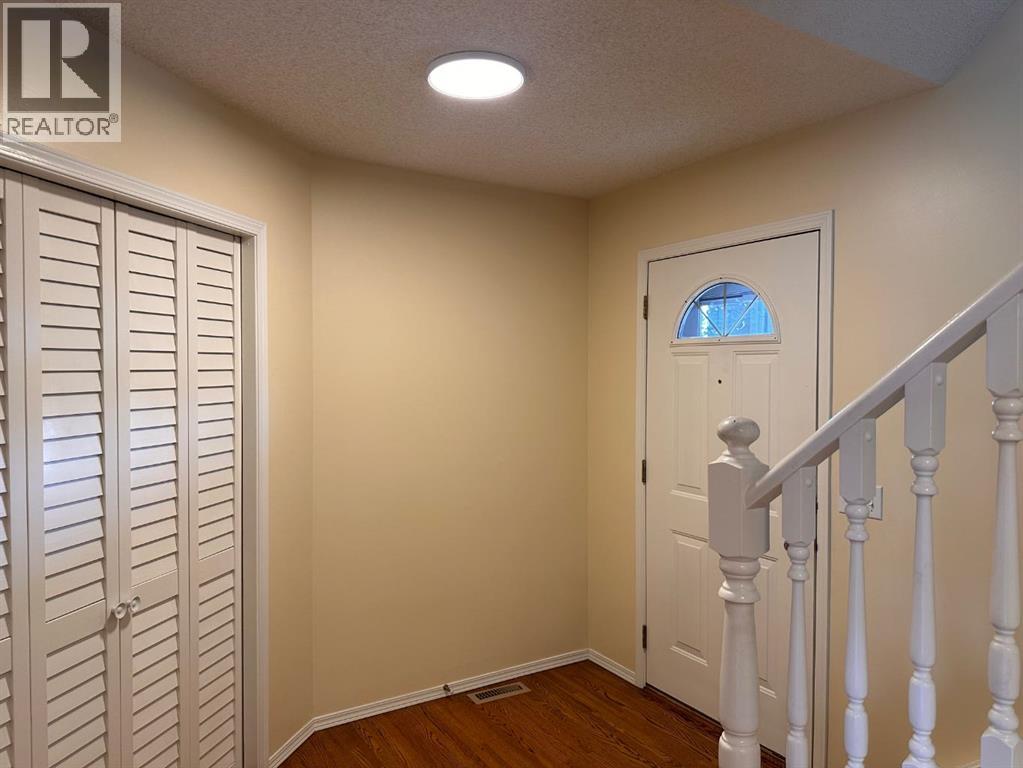Single Family House for Sale in  Citadel Meadow Bay NW Citadel Calgary 
