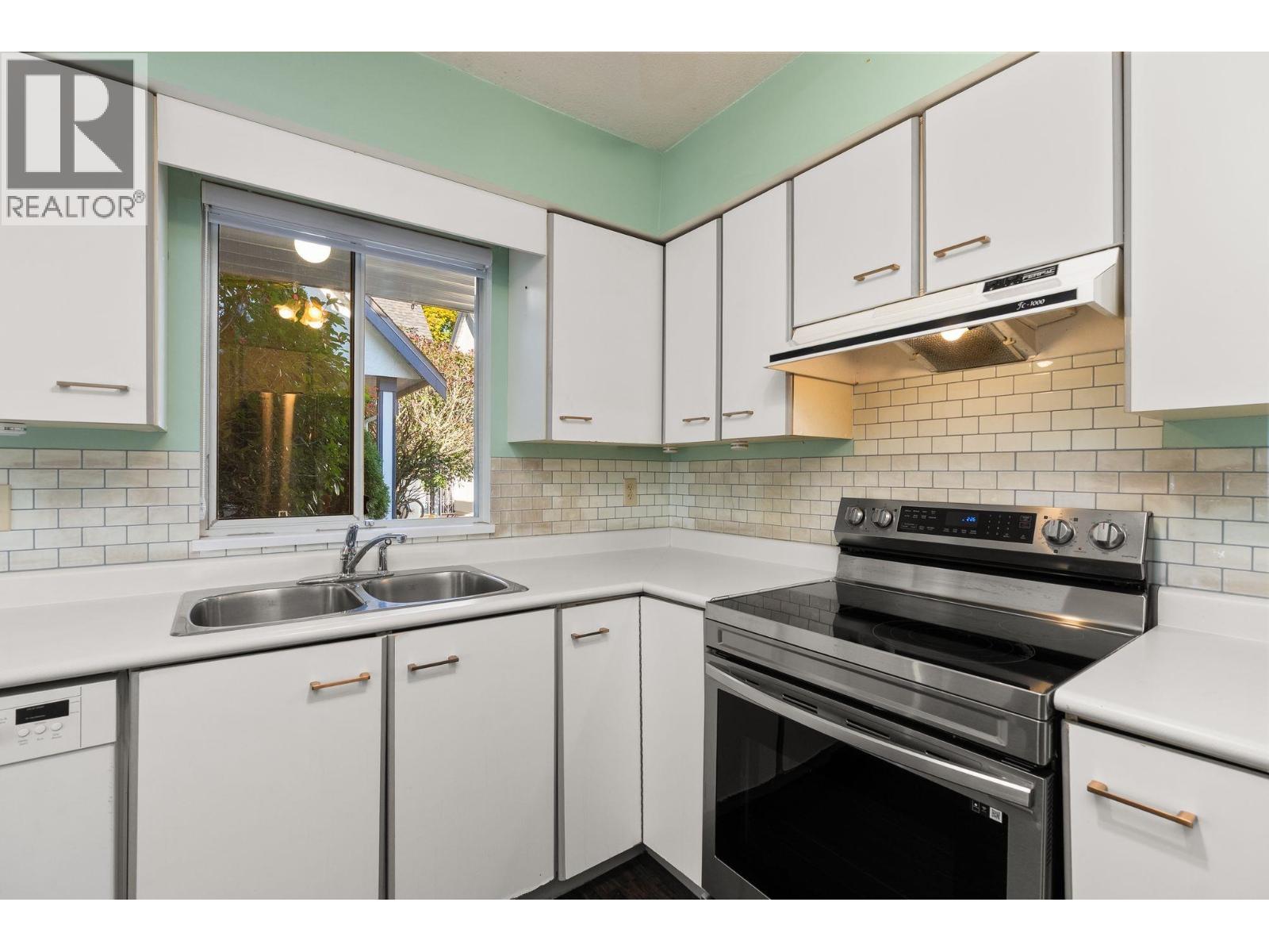 5 4890 48 AVENUE, Ladner