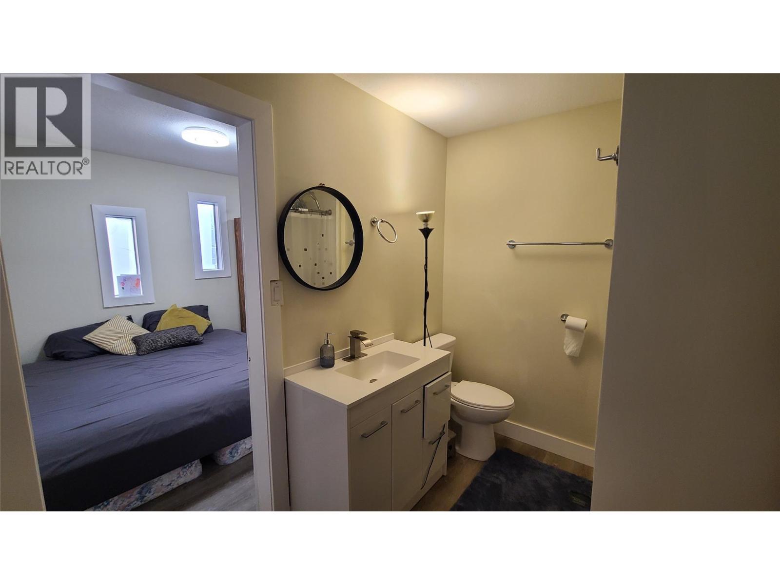6488 WOLFCUB Place, Oliver