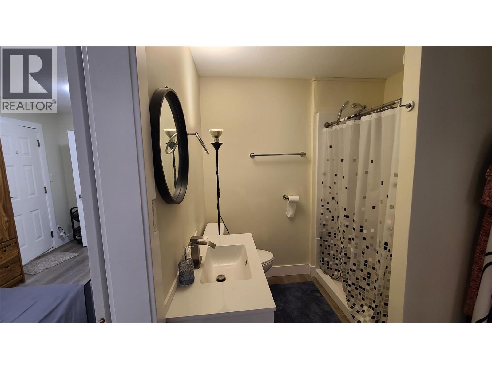 6488 WOLFCUB Place, Oliver