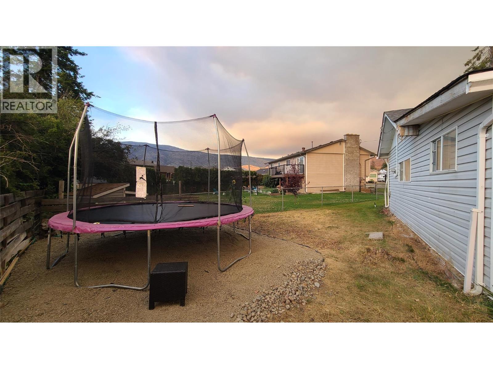 6488 WOLFCUB Place, Oliver