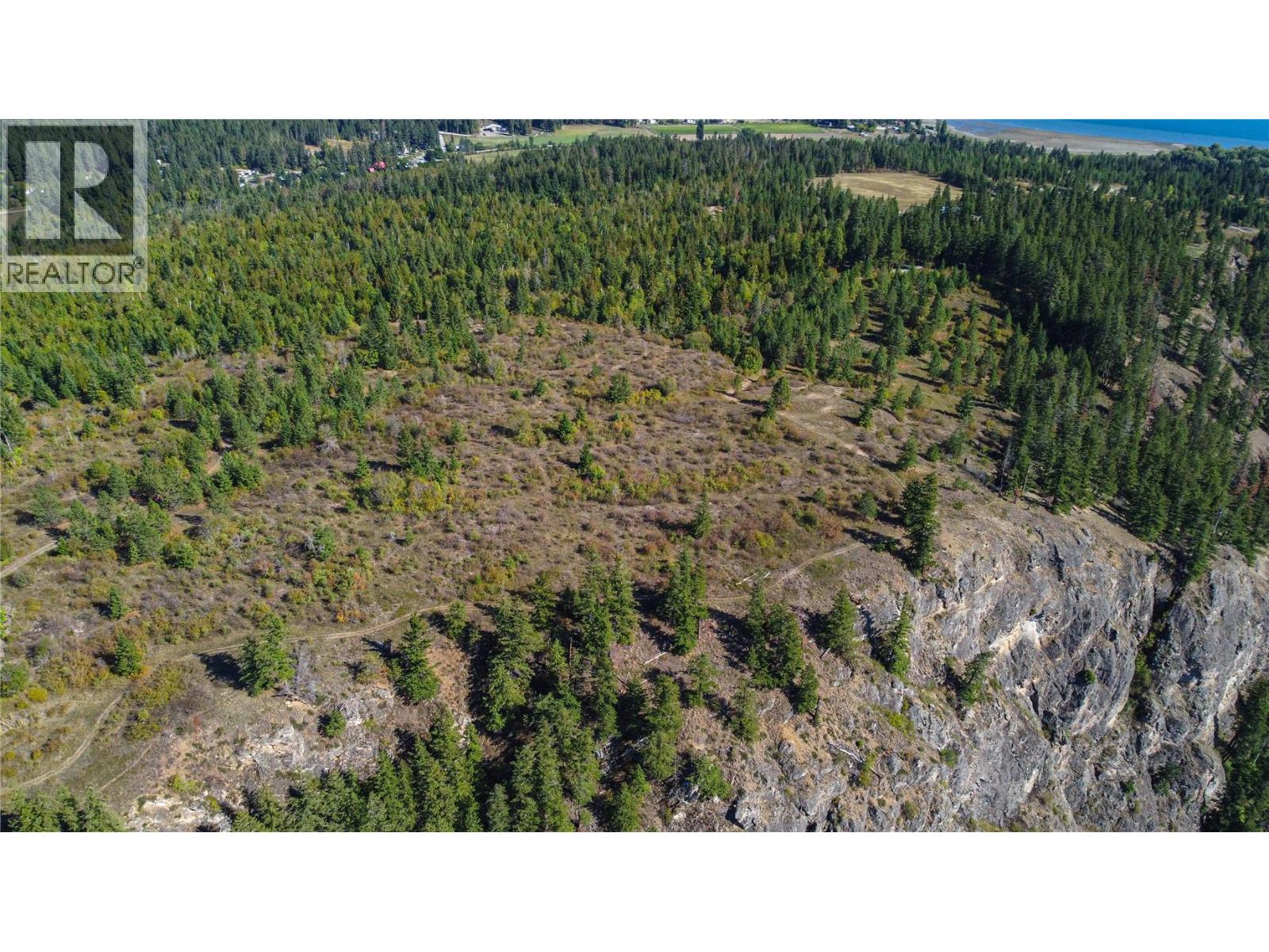 470 Sumac Road, Tappen