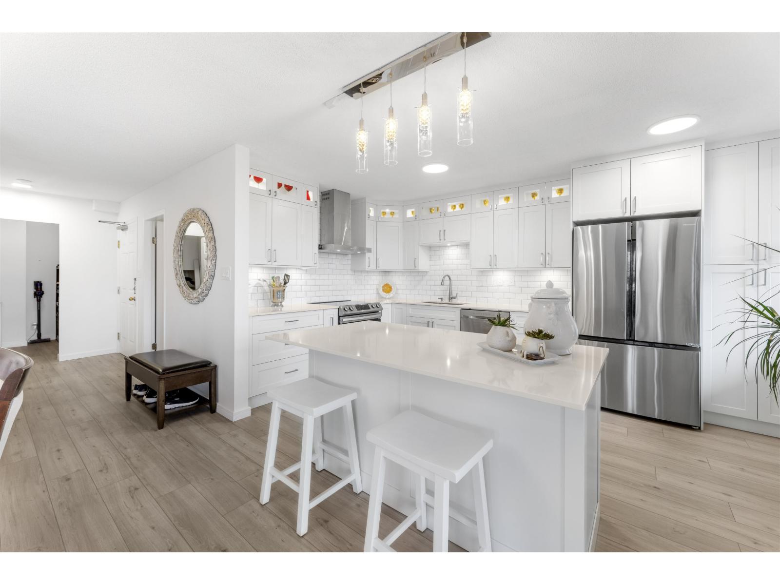 #801-11910 80 Avenue, Delta