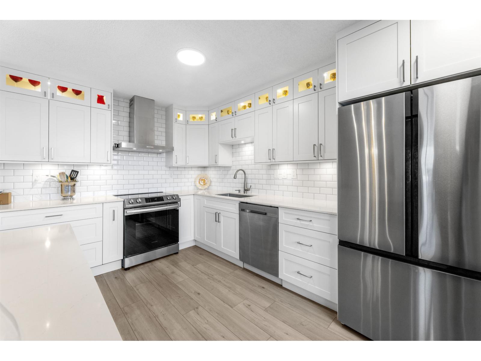 #801-11910 80 Avenue, Delta