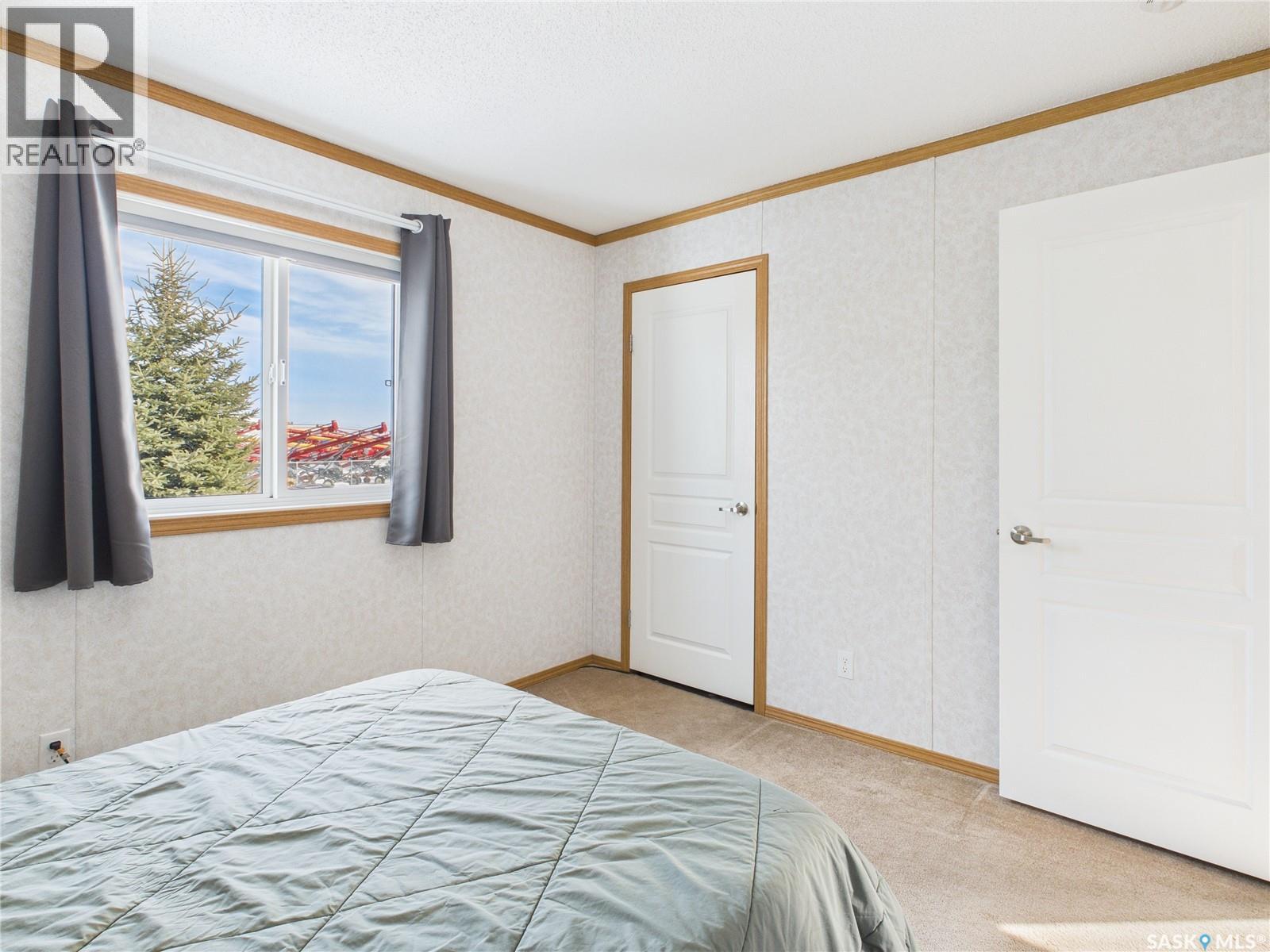 805 2nd AVENUE E - Photo 5 of 37, Shellbrook, Saskatchewan