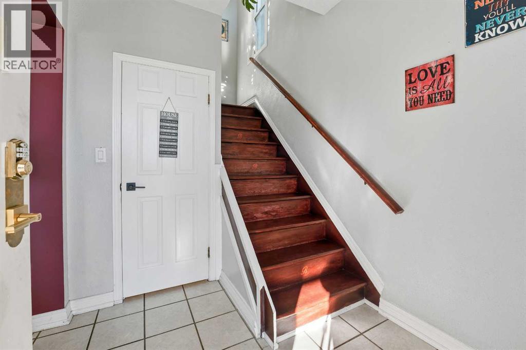 4 Howarth Close, Red Deer