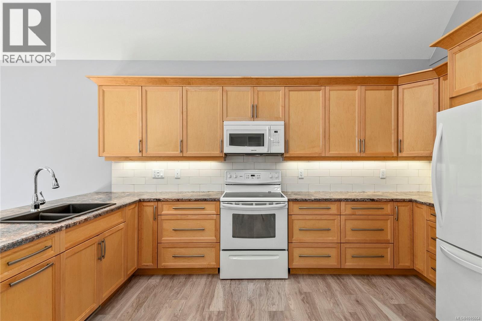 438 Legacy Dr, Campbell River