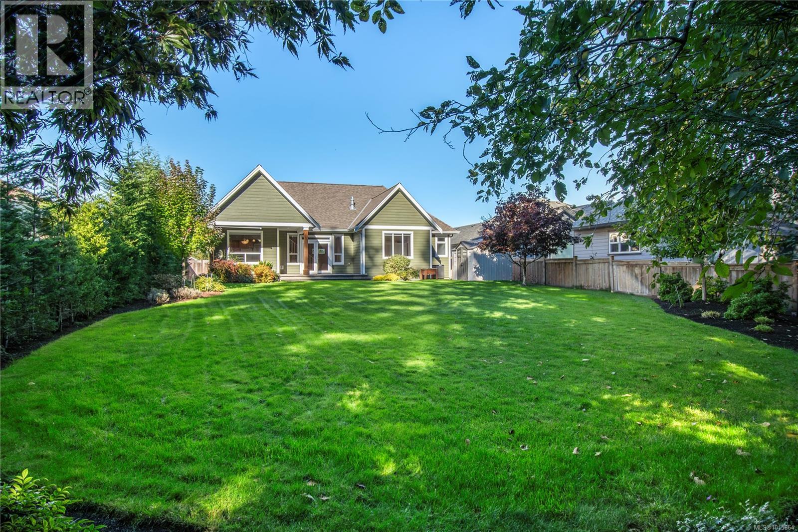 438 Legacy Dr, Campbell River