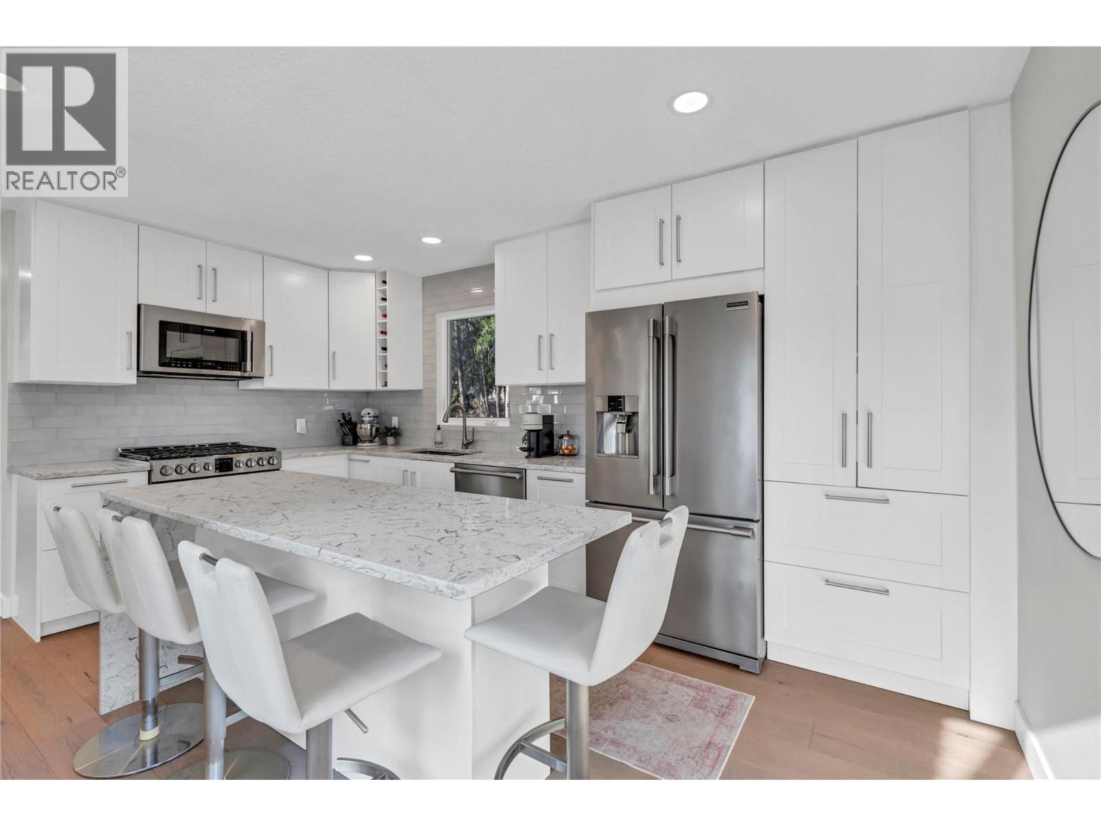  3904 Dryden Road, Peachland
