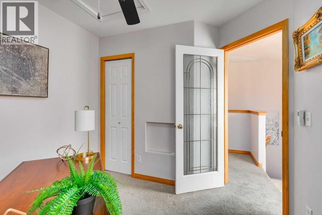 Single Family House Bungalow for Sale in  Chaparral Ridge Point SE Chaparral Calgary 