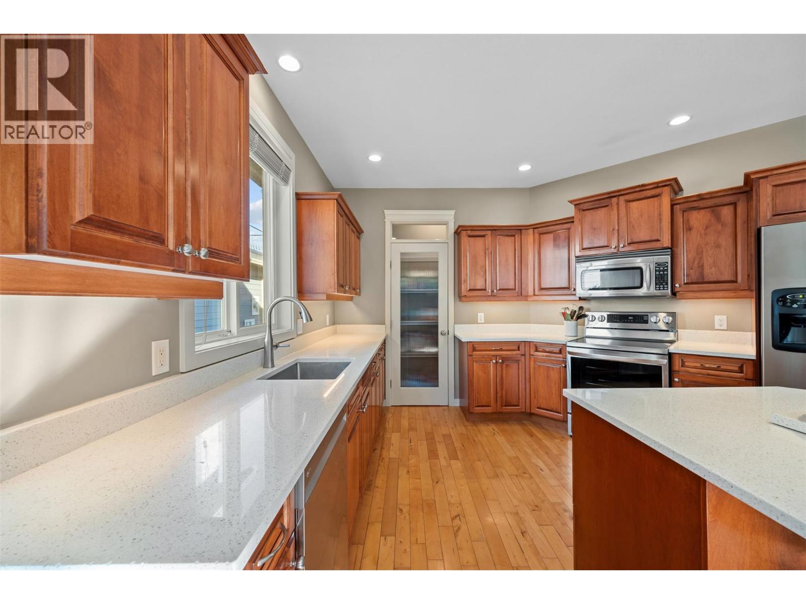  607 Quarry Avenue, Kelowna
