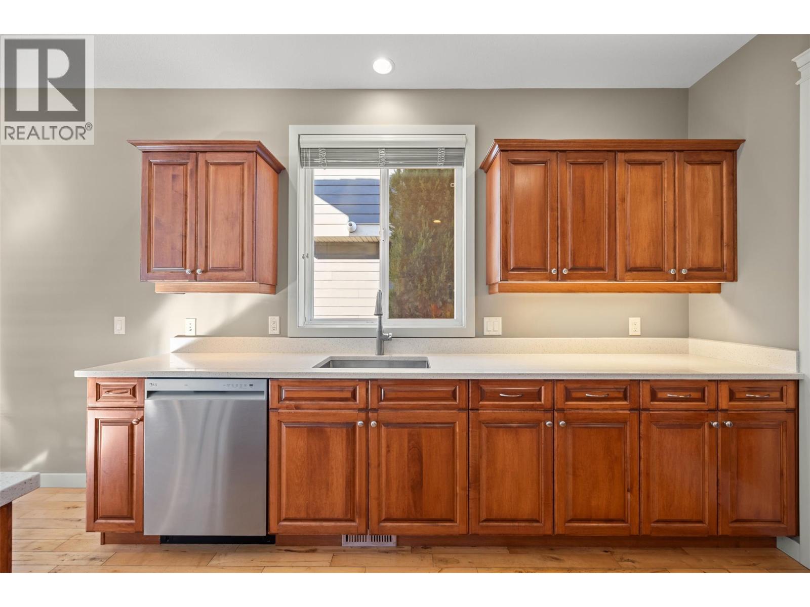  607 Quarry Avenue, Kelowna