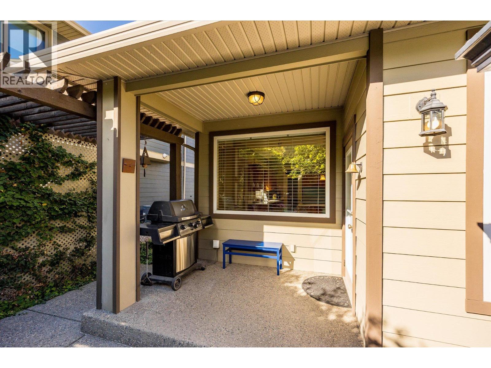  607 Quarry Avenue, Kelowna