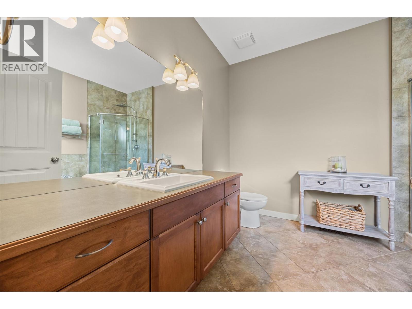  607 Quarry Avenue, Kelowna